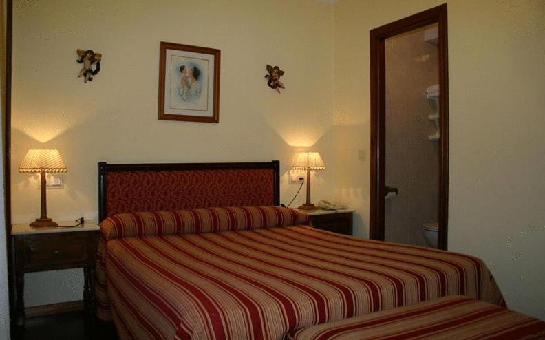 Hotel O Pino Room photo